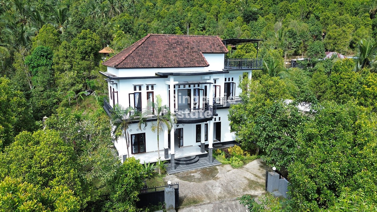 Villa 3 Lantai View Laut 10 Menit dari Pusat Kota Singaraja